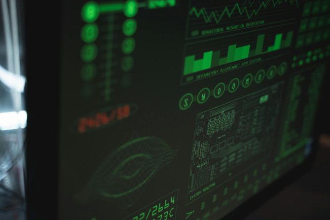 MikroTik tarafinda volumetric protocol ve L7 DDoS saldirilarinin katmanli gorsellestirmesi