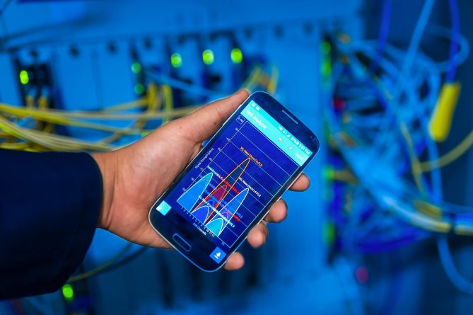 Network paket analizi sirasinda ekranda gorulen veri akisi