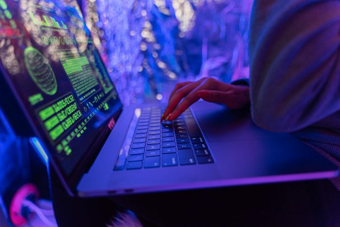 2026 DDoS tehdit manzarasini gosteren kuresel siber tehdit istihbarati panosu
