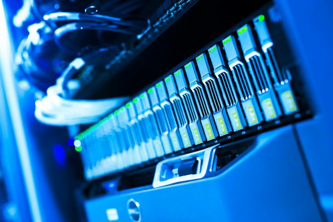 MikroTik Cloud Hosted Router bulut deployment kavramı